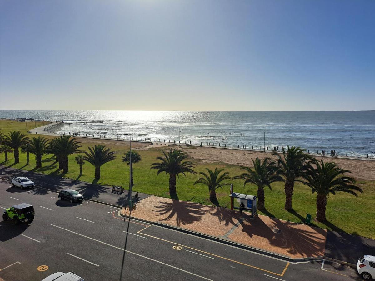 3 Bedroom Sea Facing Family Apartment Cape Town Moullie Point Экстерьер фото