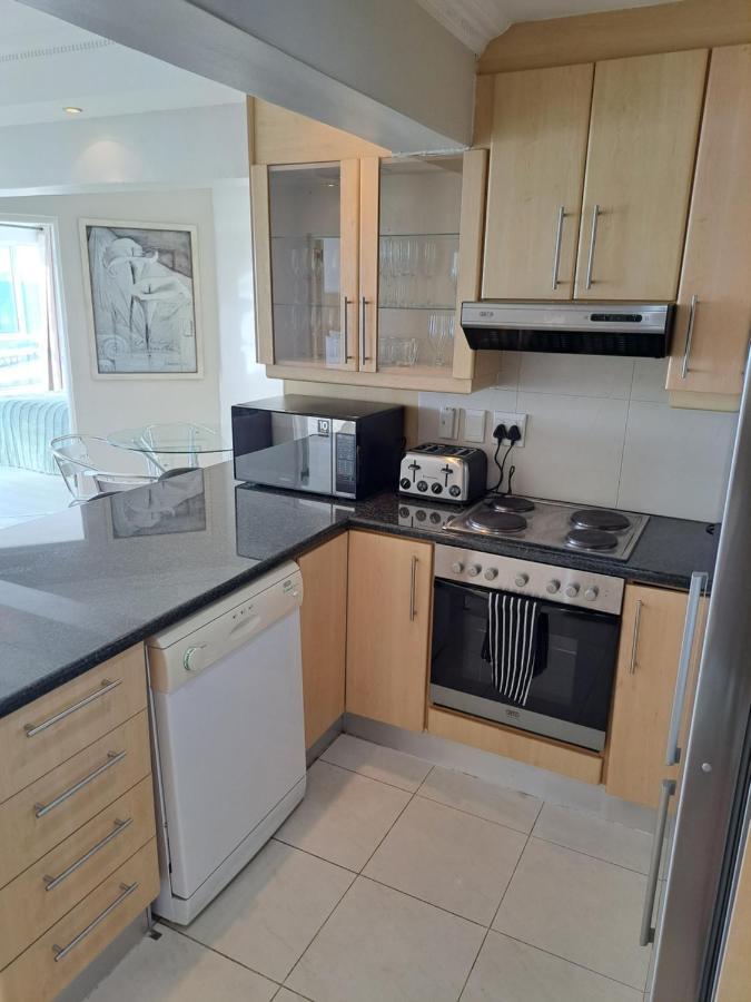 3 Bedroom Sea Facing Family Apartment Cape Town Moullie Point Экстерьер фото