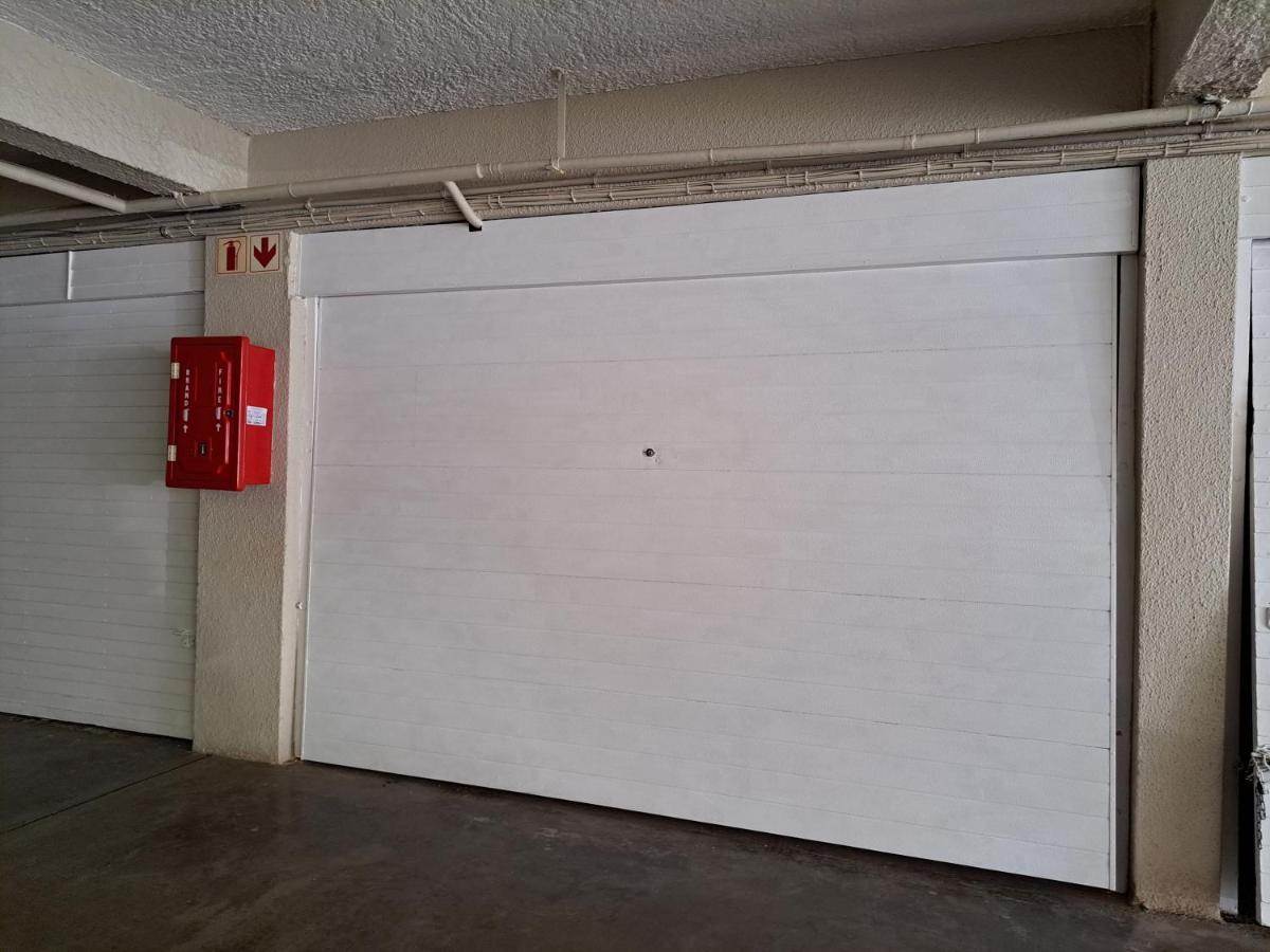 3 Bedroom Sea Facing Family Apartment Cape Town Moullie Point Экстерьер фото