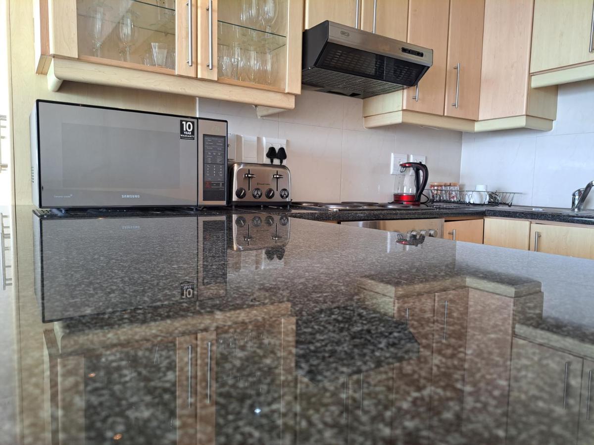 3 Bedroom Sea Facing Family Apartment Cape Town Moullie Point Экстерьер фото